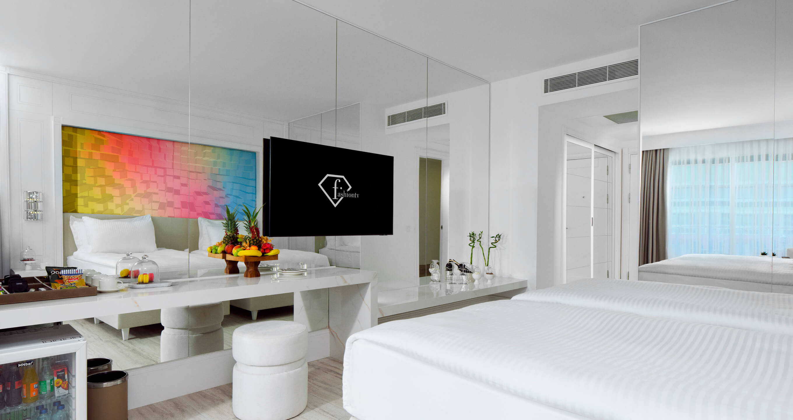 Pearl Partly Sea View 3