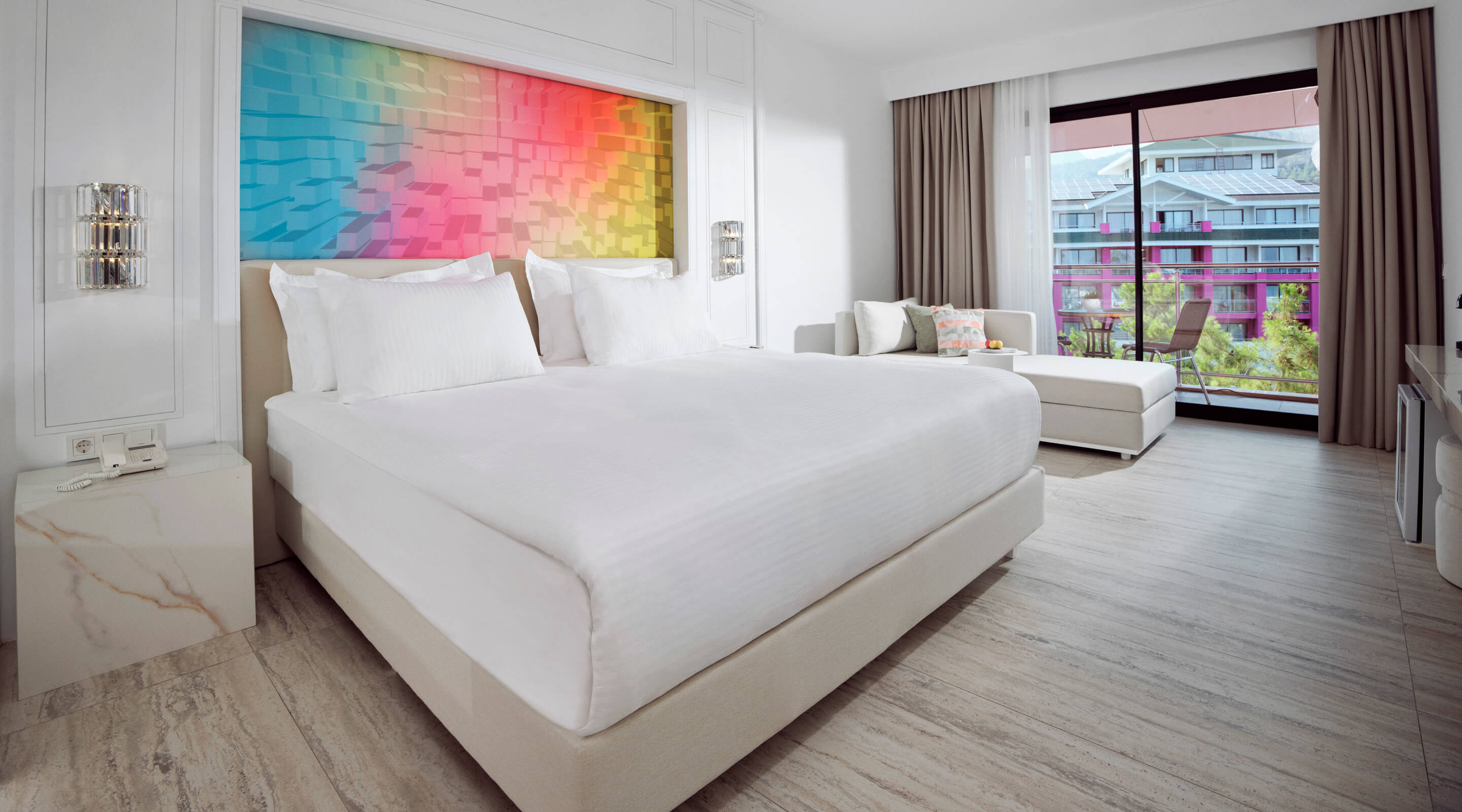 Pearl Room Land View