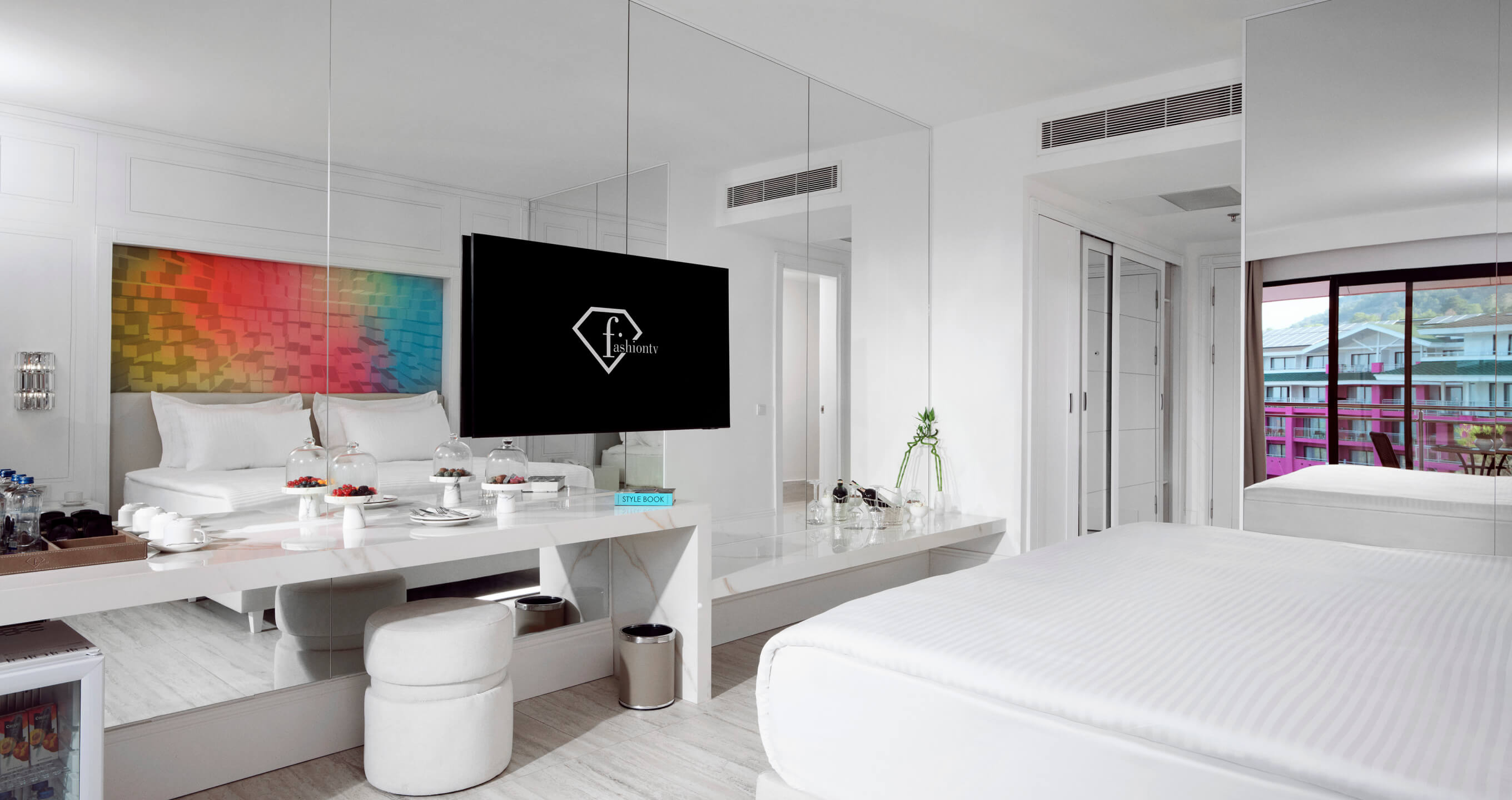 Pearl Room Land View 3